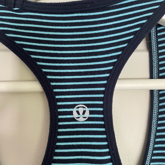 ⭐️ Lululemon Tank Top - Picture 3 of 3
